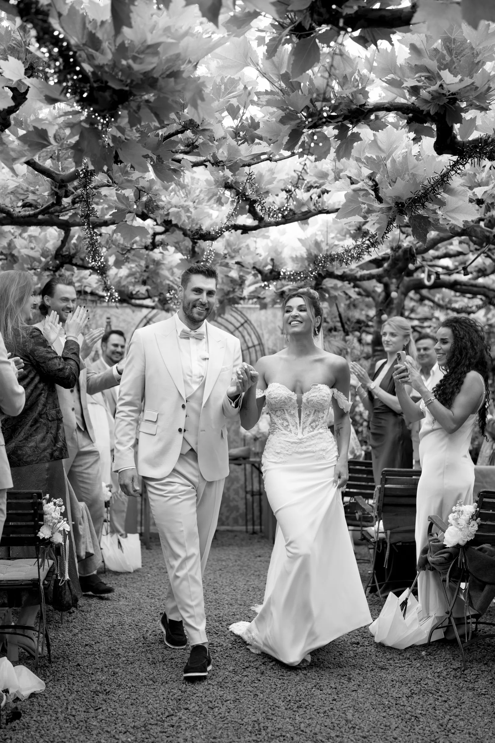 Anschneiden der Hochzeitstorte